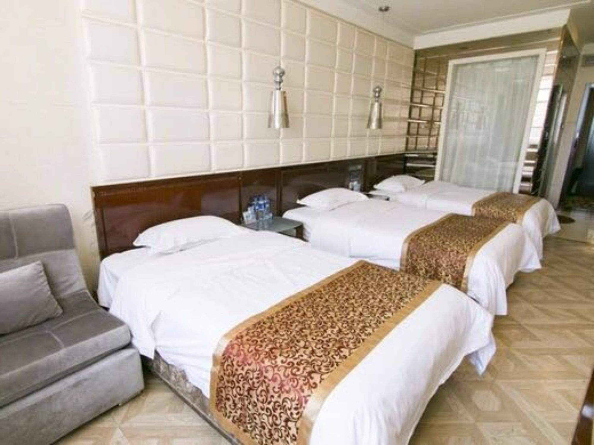 Tianjin Bindao Business Hotel Binhai  Екстериор снимка